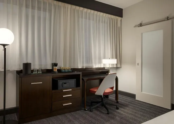 Courtyard By Marriott San Francisco Union Square