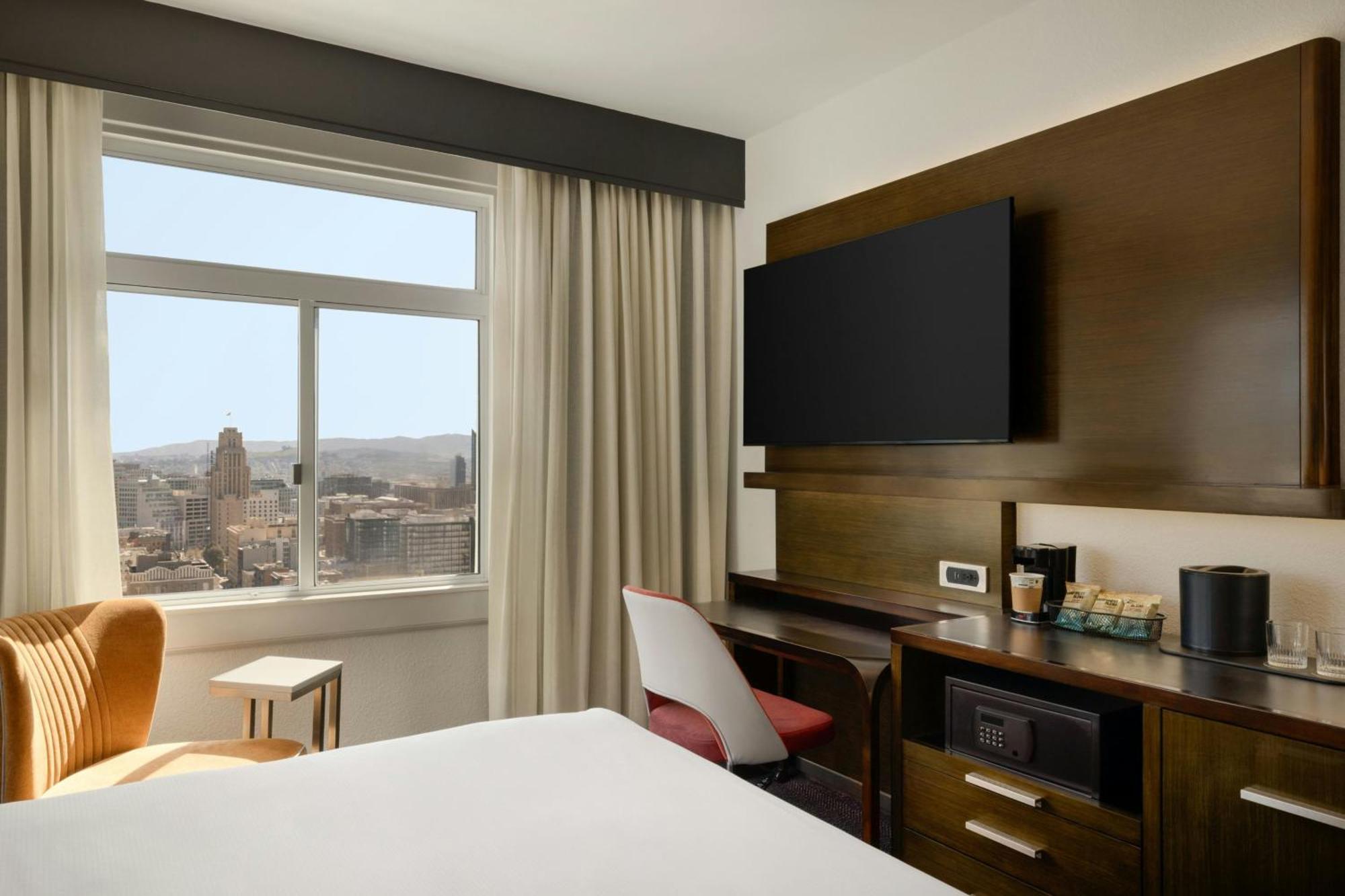 Courtyard By Marriott Union Square 3*